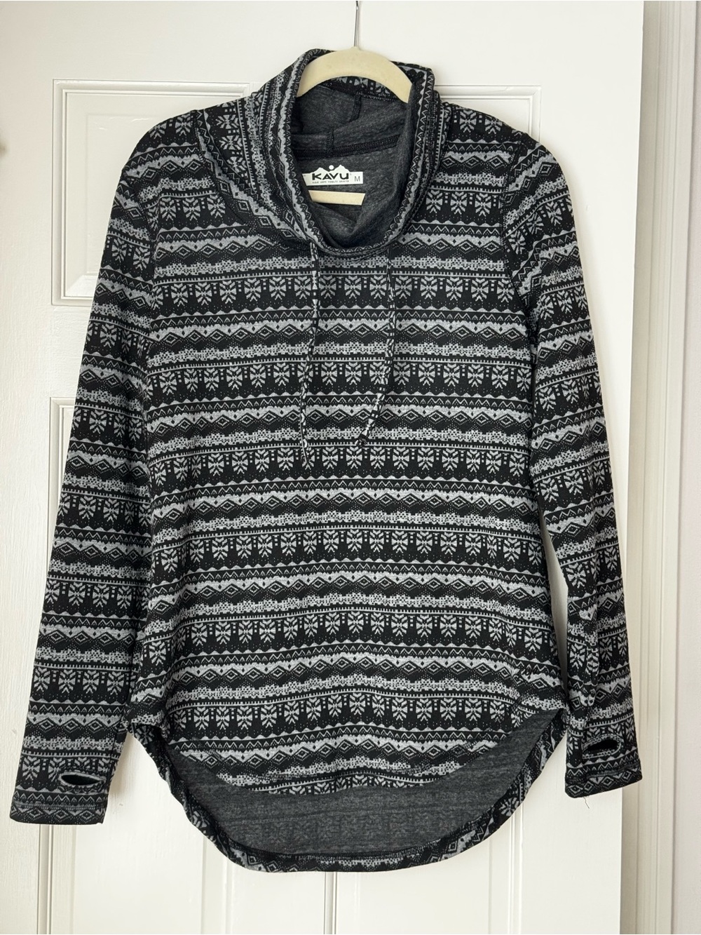 KAVU Skylar Tunic M Black Gray Fair Isle Cowl Neck Pullover